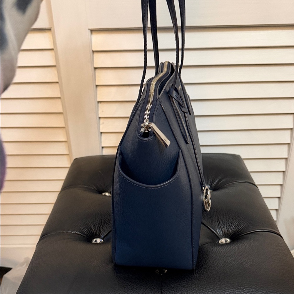 Michael Kors Navy Saffiano Leather Tote | Silver Hardware | Work Bag | Like New - Picture 6 of 7